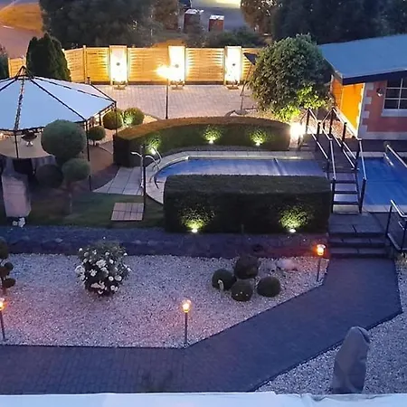 Hotel Garni am Schloss-3